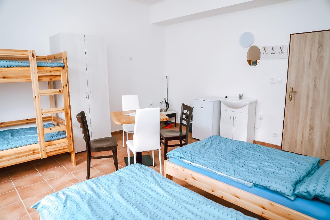 Chaty A Apartmany Hracholusky Kemp Kosatka Pnovany Exterior photo
